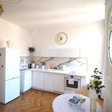 Nouveaute Juillet 2026 Le Balcon De L Opera *